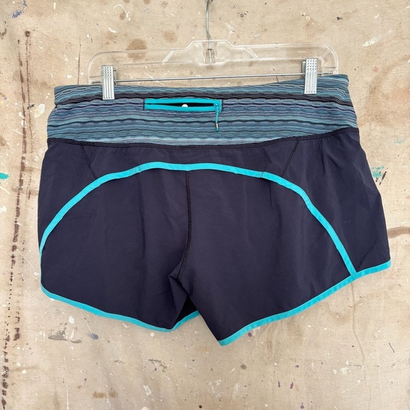 Bundle of Two Lululemon Run Times Shorts, Black and Inkwell Blue - Picture 8 of 9